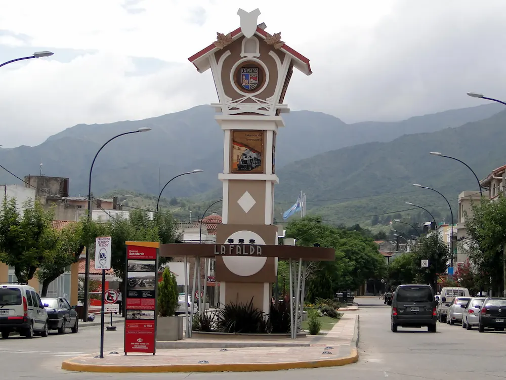 Postal serrana del Valle de Punilla durante una salida de medio dia